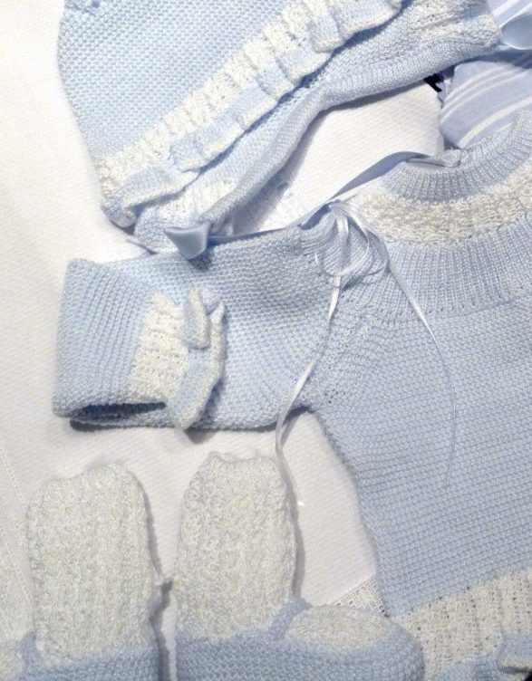 Ropa de bebé color azul