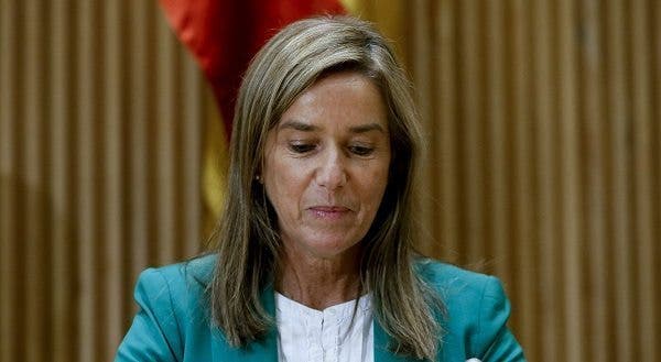La ministra de Sanidad, Ana Mato, en su comparecencia en la Comisión de Sanidad del Congreso de los Diputados. Efesalud.com