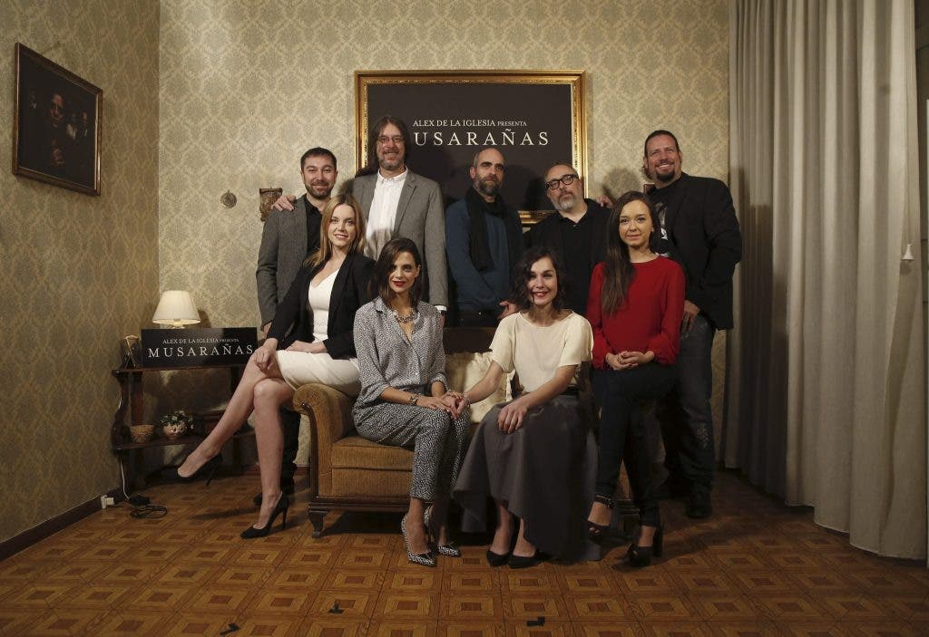 Los directores, el productor y los actores de la película Musarañas. EFE/J.J Guillén