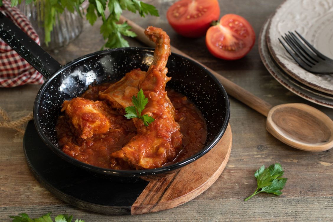 Guadalajara, Cádiz, gastronomía, gaditana, abecedario de la nutrición, alimentación, recetas, platos, conejo, tomate, salsa