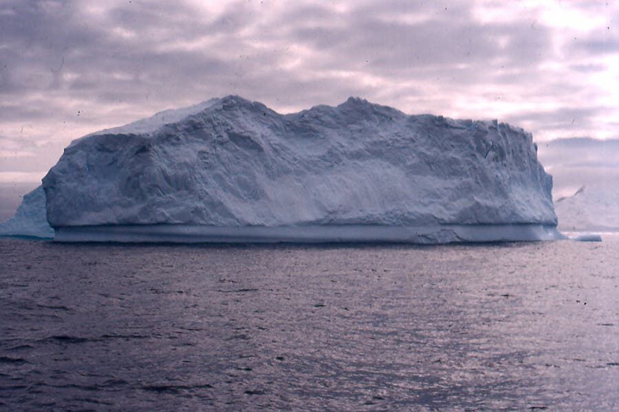 La costa helada de la Antártida.