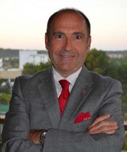 El doctor J.B. Soriano.