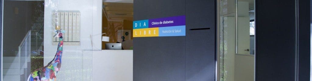 La entrada a la clínica especializada en diabetes pediátrica.