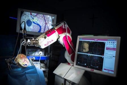 Quirófano del Instituto de Neurociencias Avanzadas de Madrid (INEAMAD). Efesalud.com