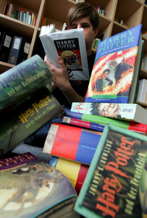 día del libro, lectura, libros Lee, camina hacia el bienestar