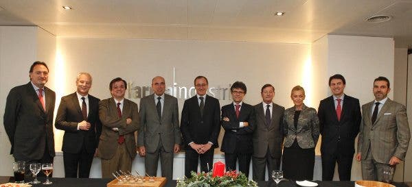 alonso-farmaindustria-reunión El ministro de Sanidad con la Directiva de Farmaindustria. Efesalud.com