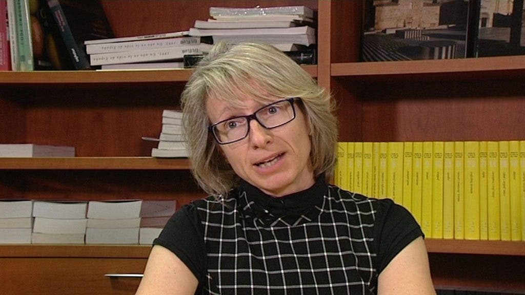 La doctora Sararols expone sus planteamientos/EFE/Eduardo Barraguer