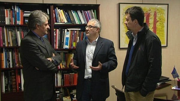 Julio Pascual, Javier Tovar y Luis Guirado antes del debate en "Desayunos de salud". Efesalud.com
