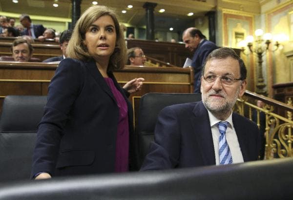 El presidente del Gobierno, Mariano Rajoy, y la vicepresidenta, Soraya Saénz de Santamaría, en el Congreso de los Diputados. Efesalud.com