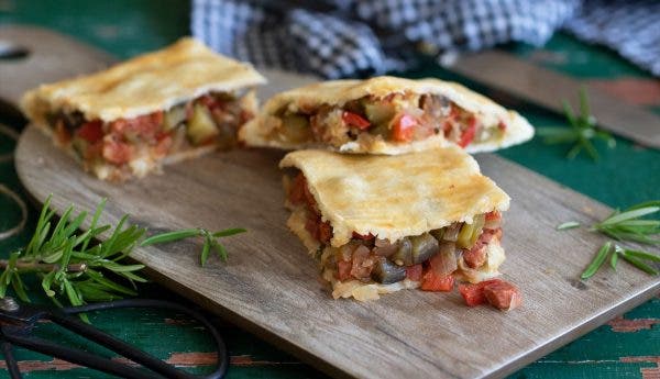 Empanada de pisto con chorizo gastronomía salamanca