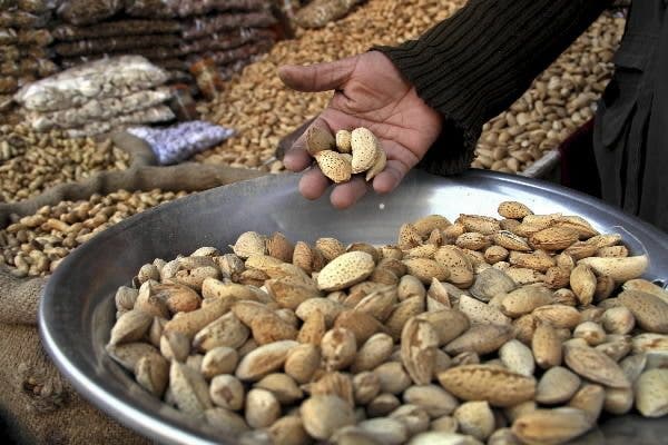 almendras, frutos secos, cáscara