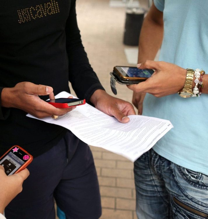 inteligencia artificial movil jovenes