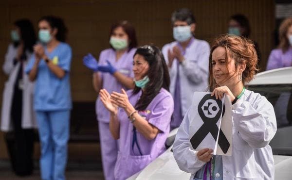 sanitarios infectados COVID-19