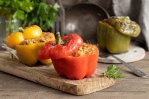 León, cocina, gastronomía, platos, comida, tradición, nutrición, abecedario, pimientos, rellenos, carne picada, verduras, tomate
