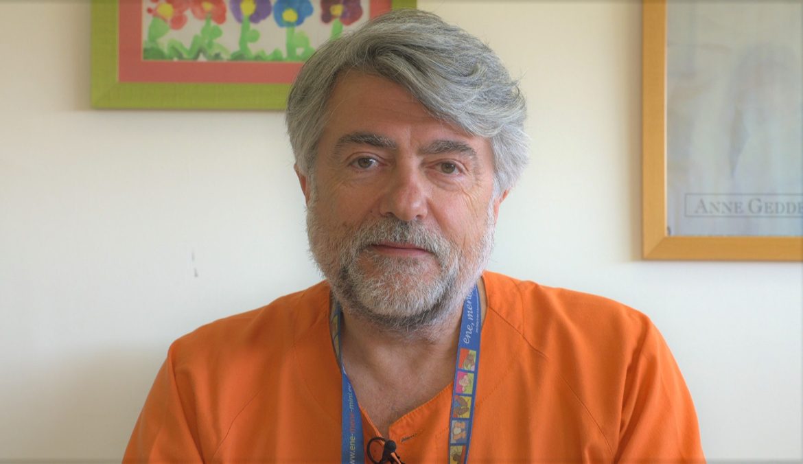 Virus respiratorio sincitial: El neonatólogo Manuel Sánchez Luna.