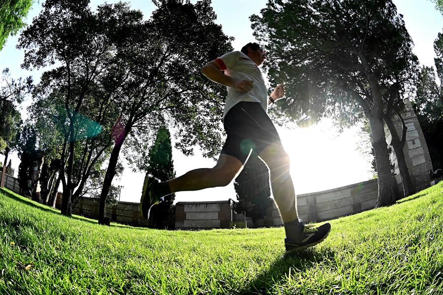 dormir mejor- ejercicio-luz solar