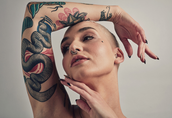 cuidado de tatuajes y piercings